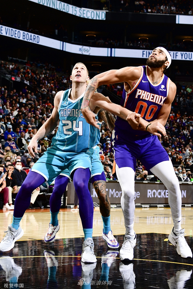 队贡献力量 队贡献力量